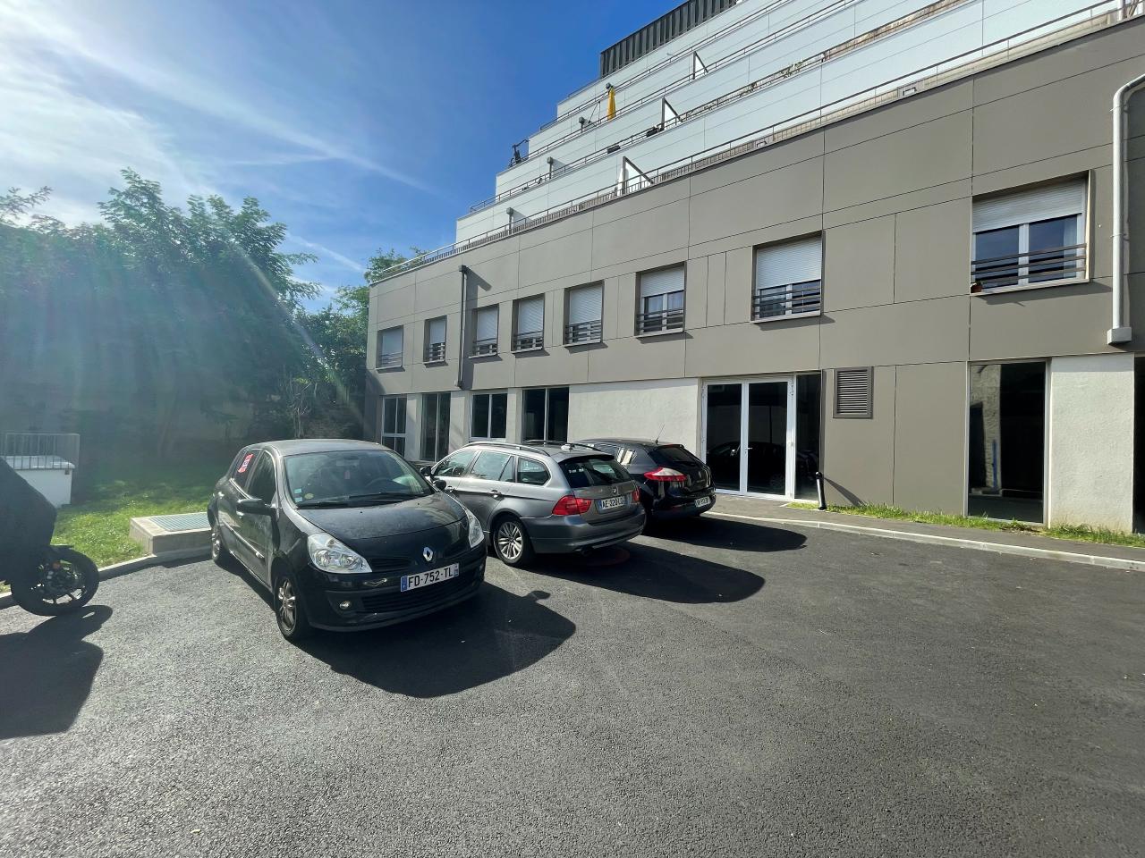 Local d'activité Ivry-sur-Seine 803m² Vente local d'activité Ivry-sur-Seine Val-de-Marne OVACT2315384 1